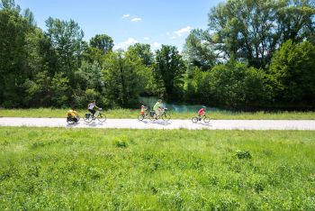 Préparer un Voyage à Vélo en Famille : le Guide
