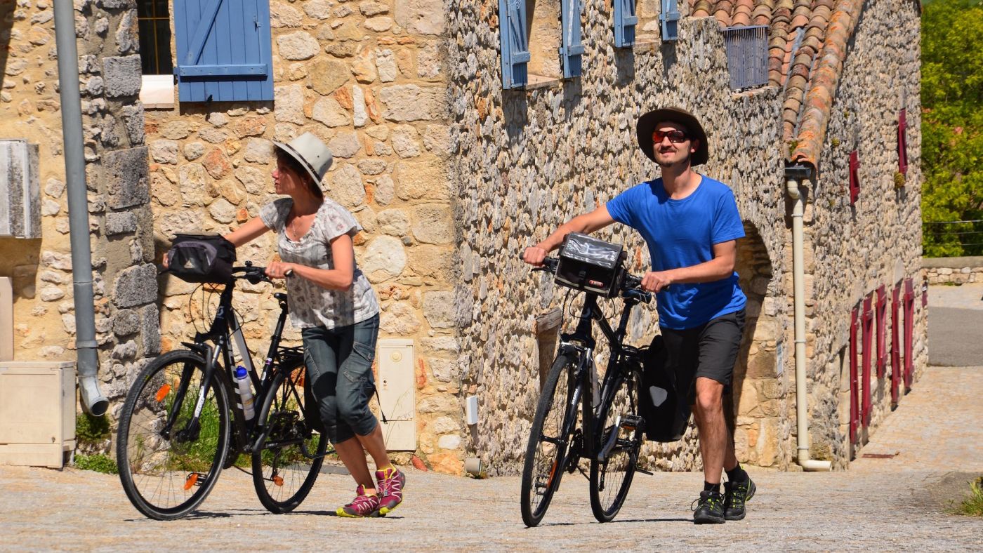 Village de la Viarhôna à vélo - Marie Pesenti