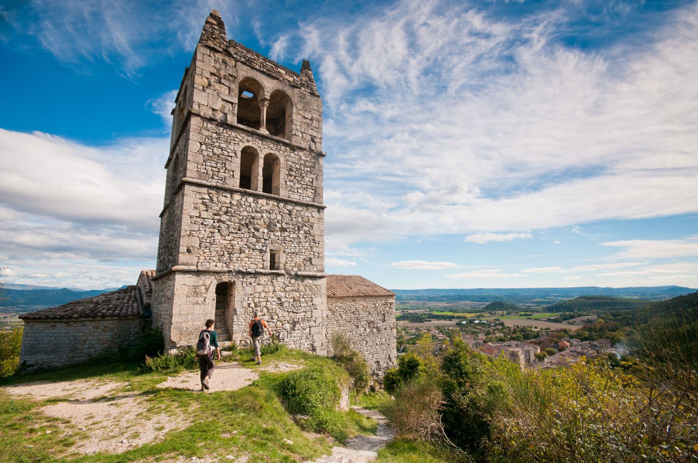 Randonnee-pedestre-Drome-Safrantours-05.jpg