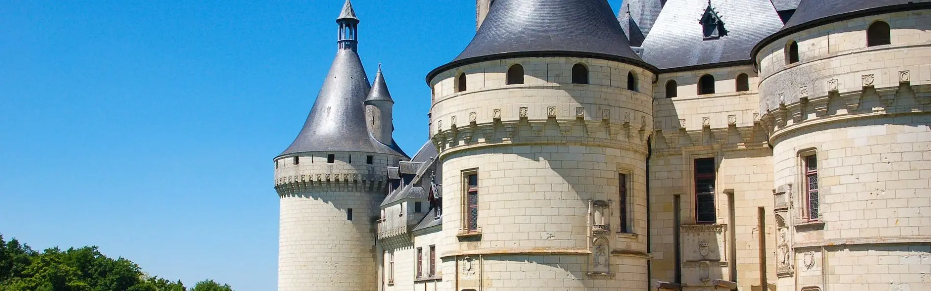 Safrantours_chateau_velo2.jpg